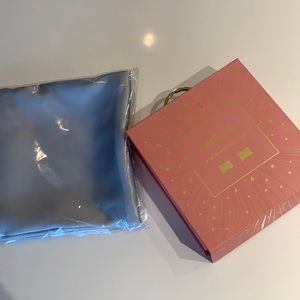 💕NWT💞 3 Satin Pillow Cases